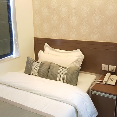 Seasons Hotel - Causeway Bay Hong Kong Esterno foto