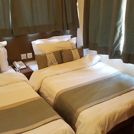 Seasons Hotel - Causeway Bay Hong Kong Esterno foto