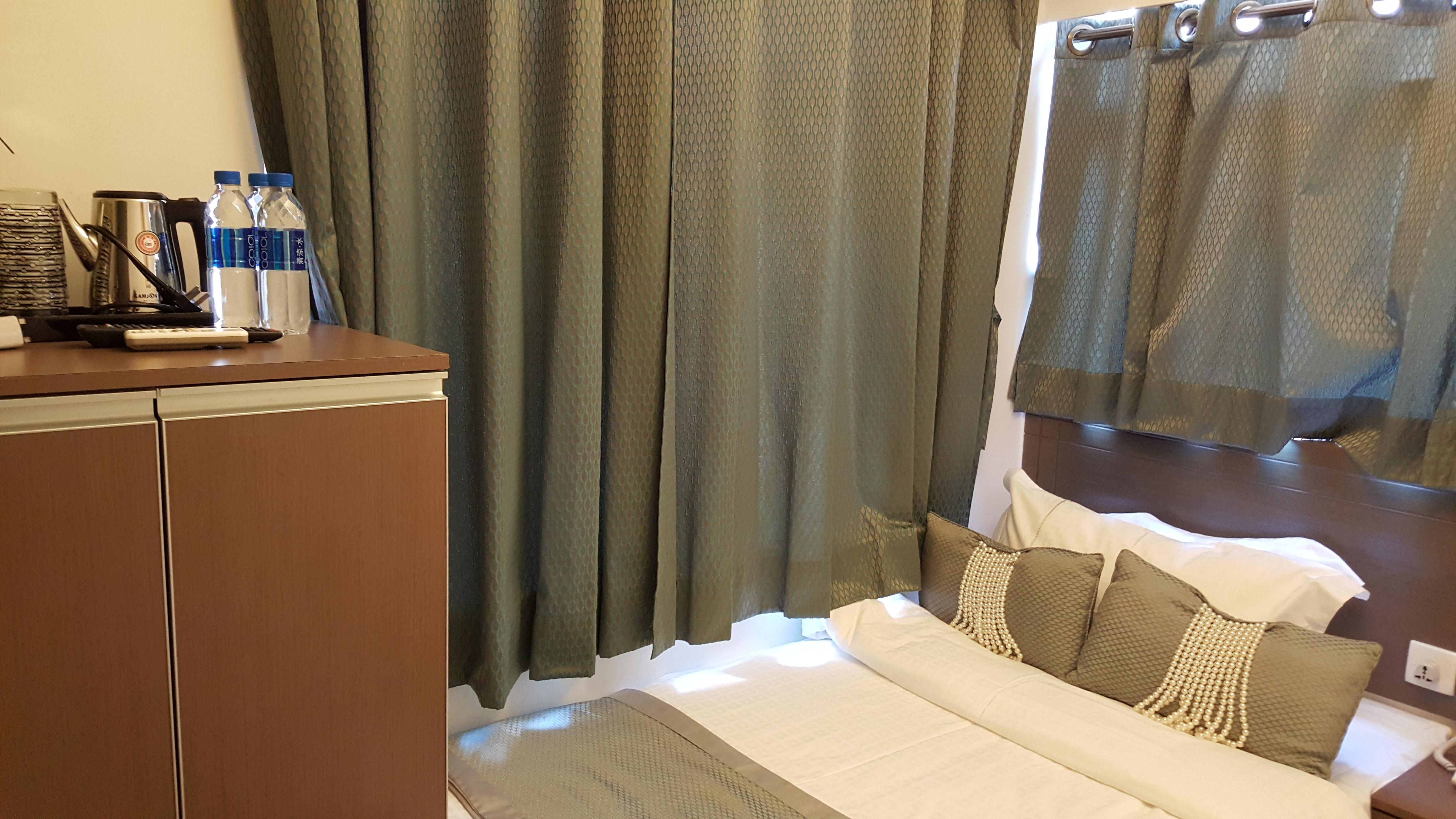 Seasons Hotel - Causeway Bay Hong Kong Esterno foto