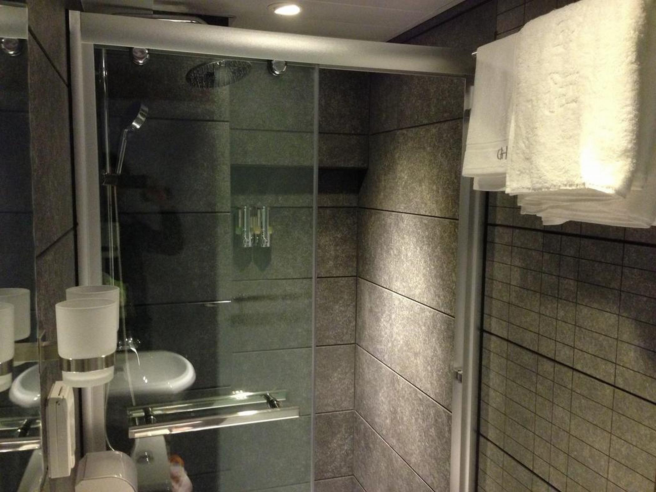 Seasons Hotel - Causeway Bay Hong Kong Esterno foto