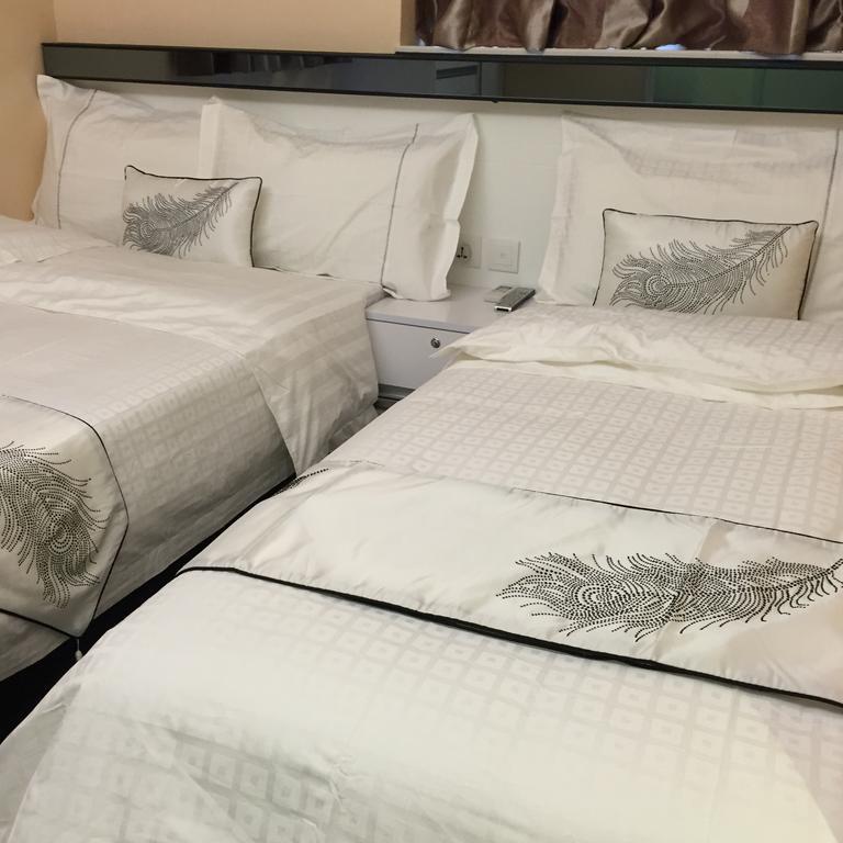 Seasons Hotel - Causeway Bay Hong Kong Esterno foto