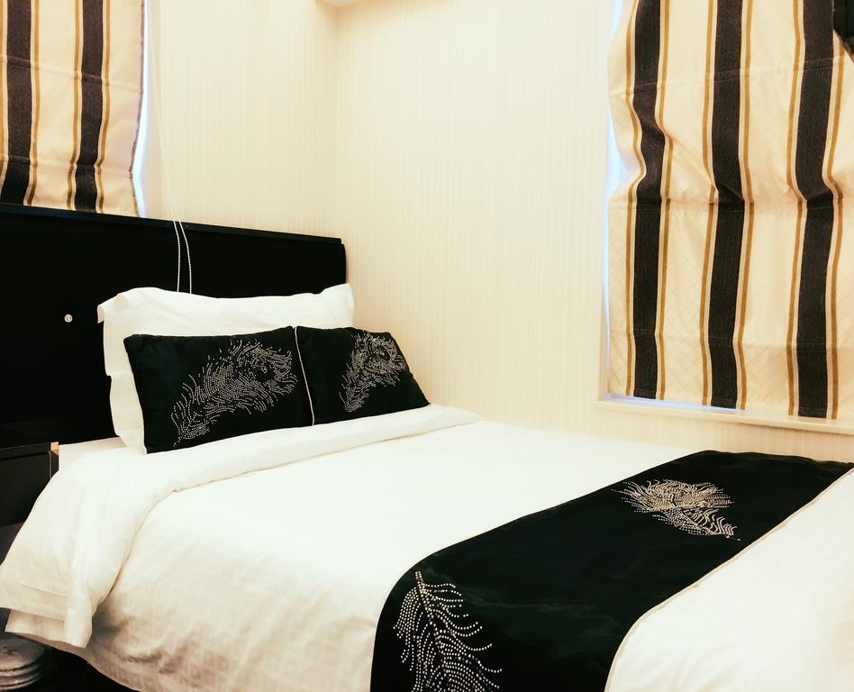 Seasons Hotel - Causeway Bay Hong Kong Esterno foto