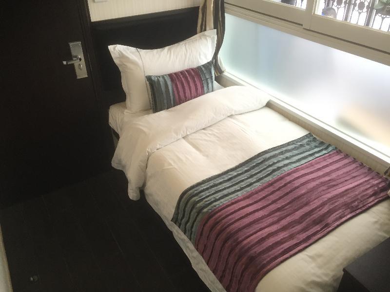 Seasons Hotel - Causeway Bay Hong Kong Esterno foto