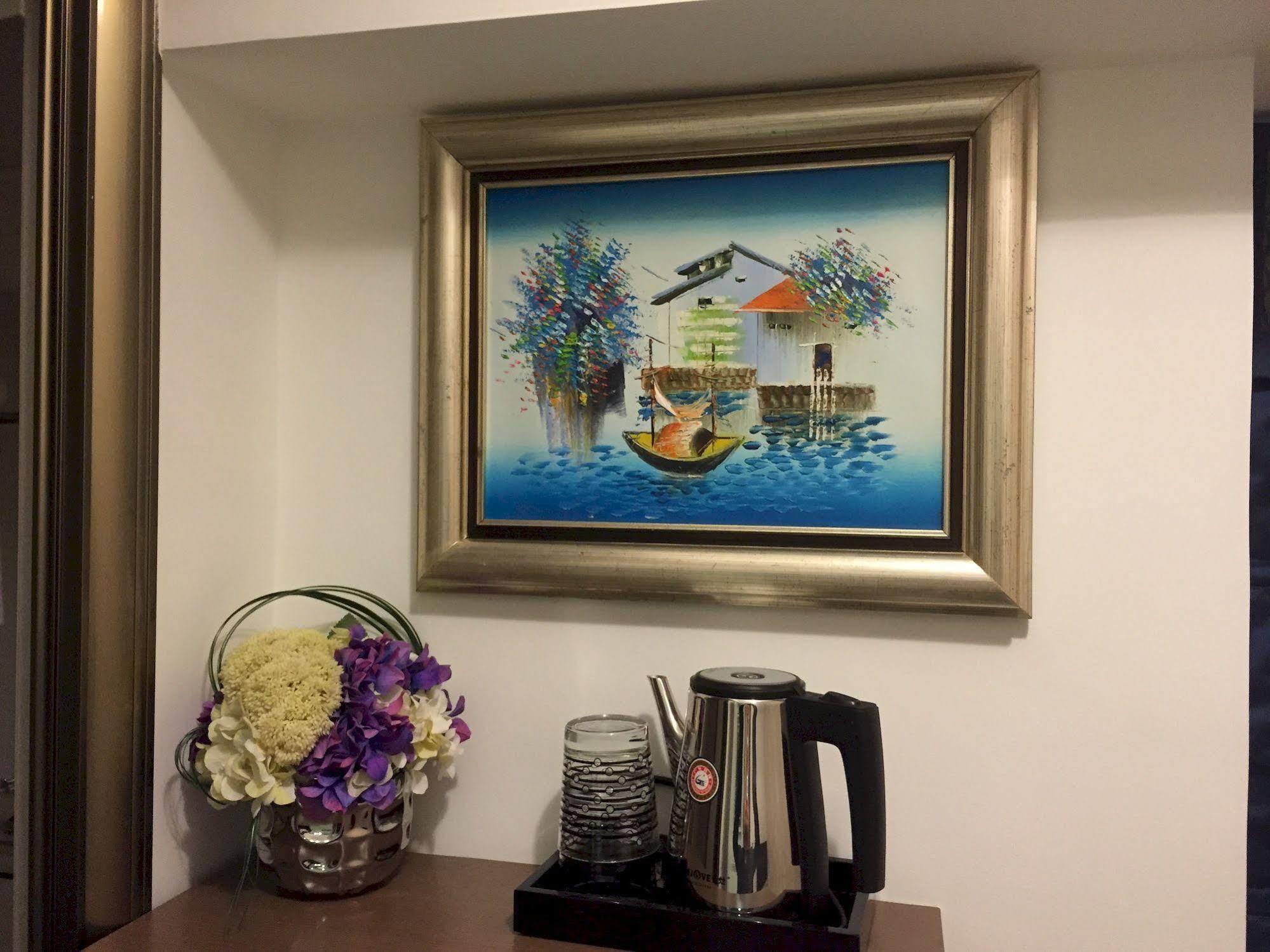 Seasons Hotel - Causeway Bay Hong Kong Esterno foto
