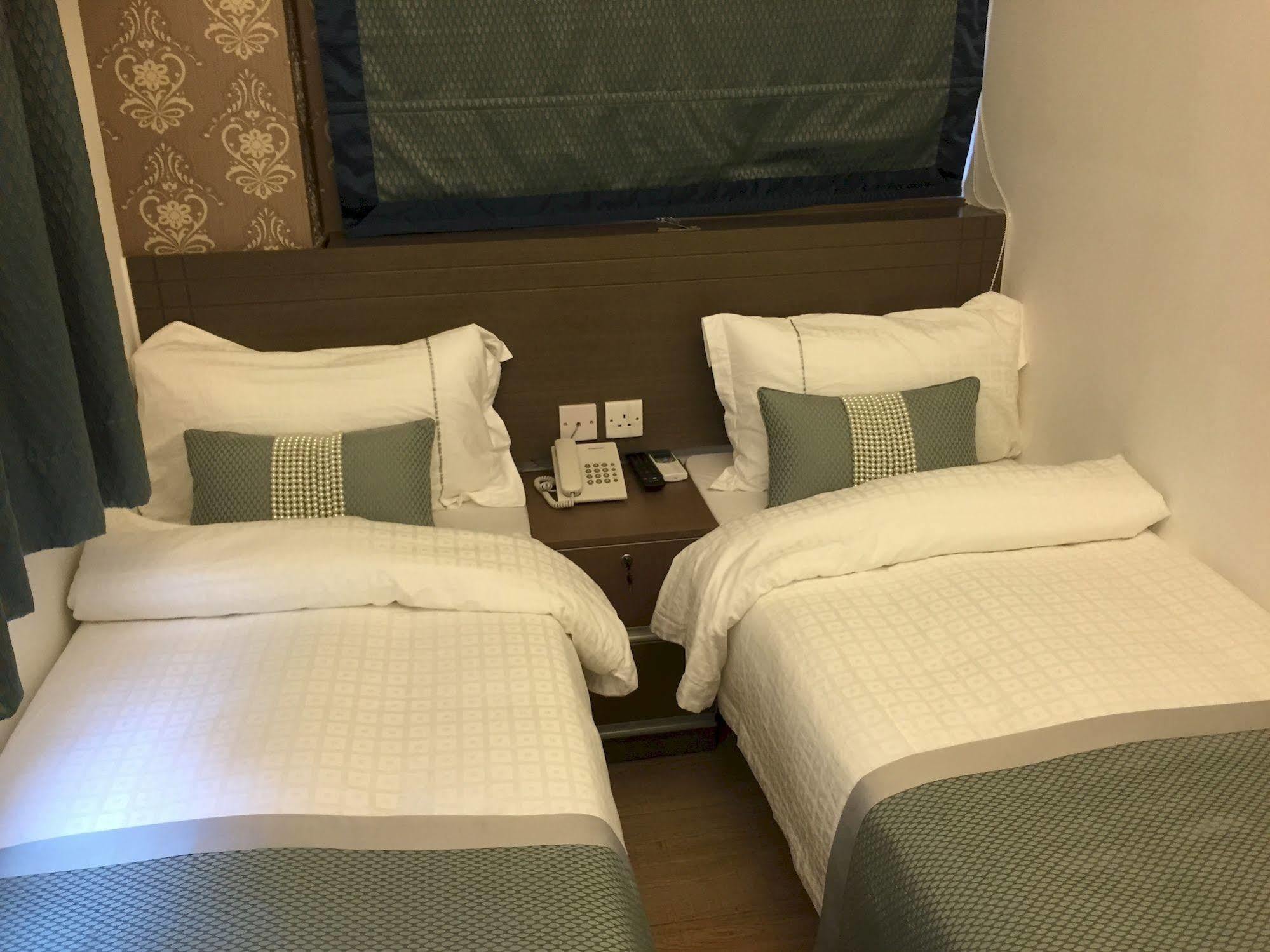 Seasons Hotel - Causeway Bay Hong Kong Esterno foto
